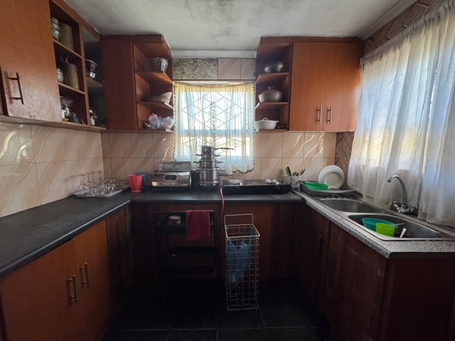 5 Bedroom Property for Sale in Forest Village Western Cape